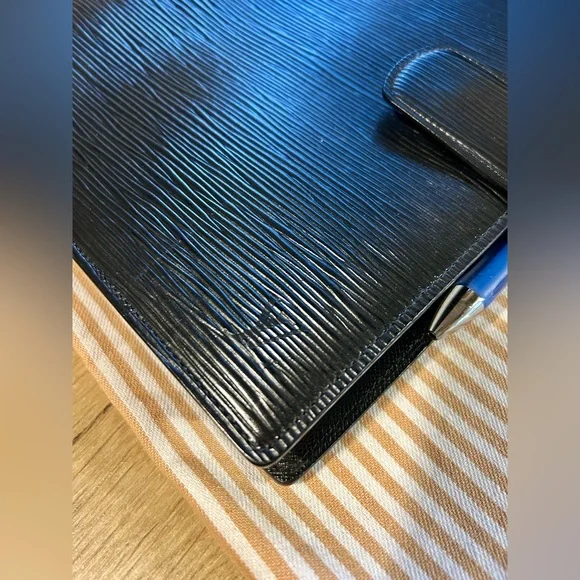 🌸SALE🌸Louis Vuitton Epi Black Agenda GM with new 2026 refill - Picture 5 of 16